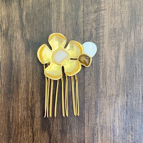 Madewell semiprecious flower hair comb